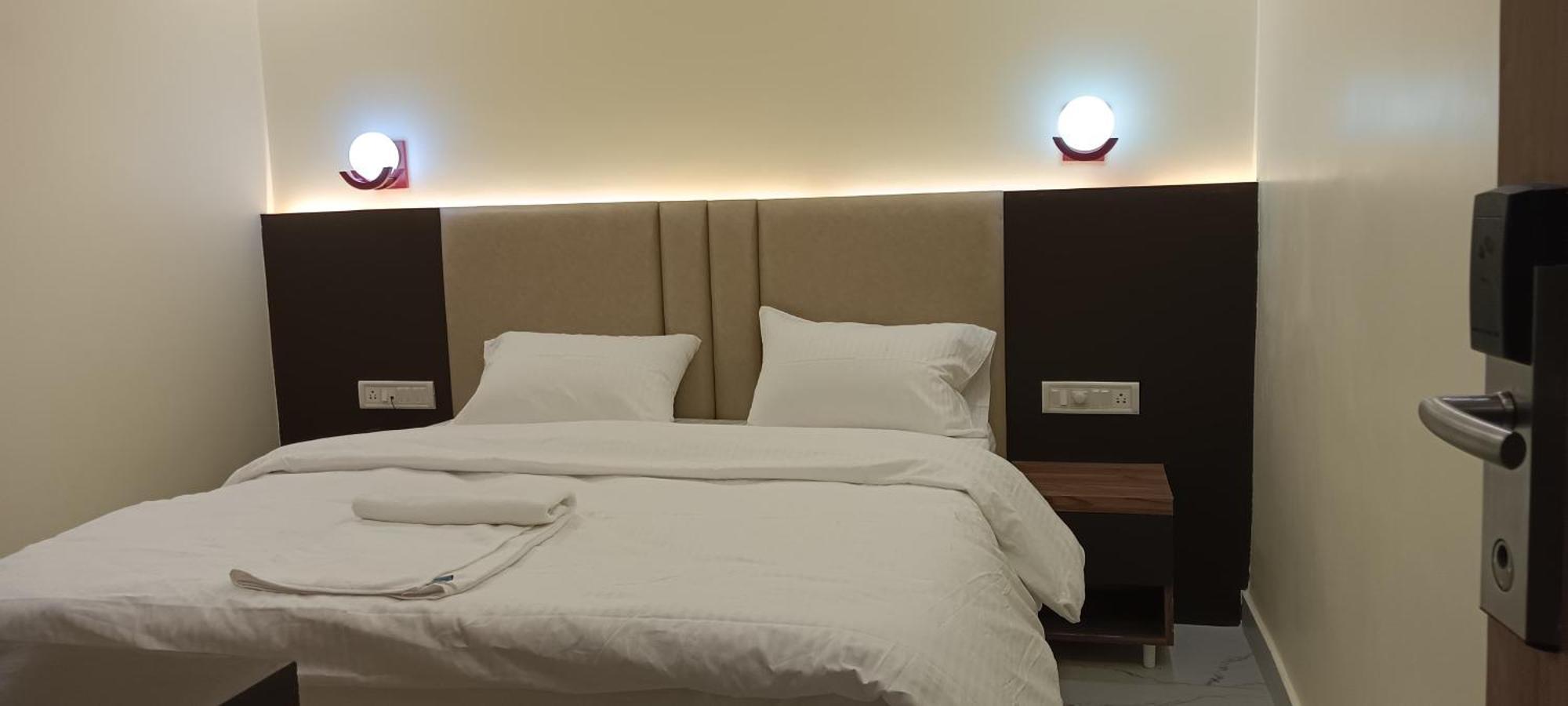 The Banaras Hotel Варанаси Экстерьер фото