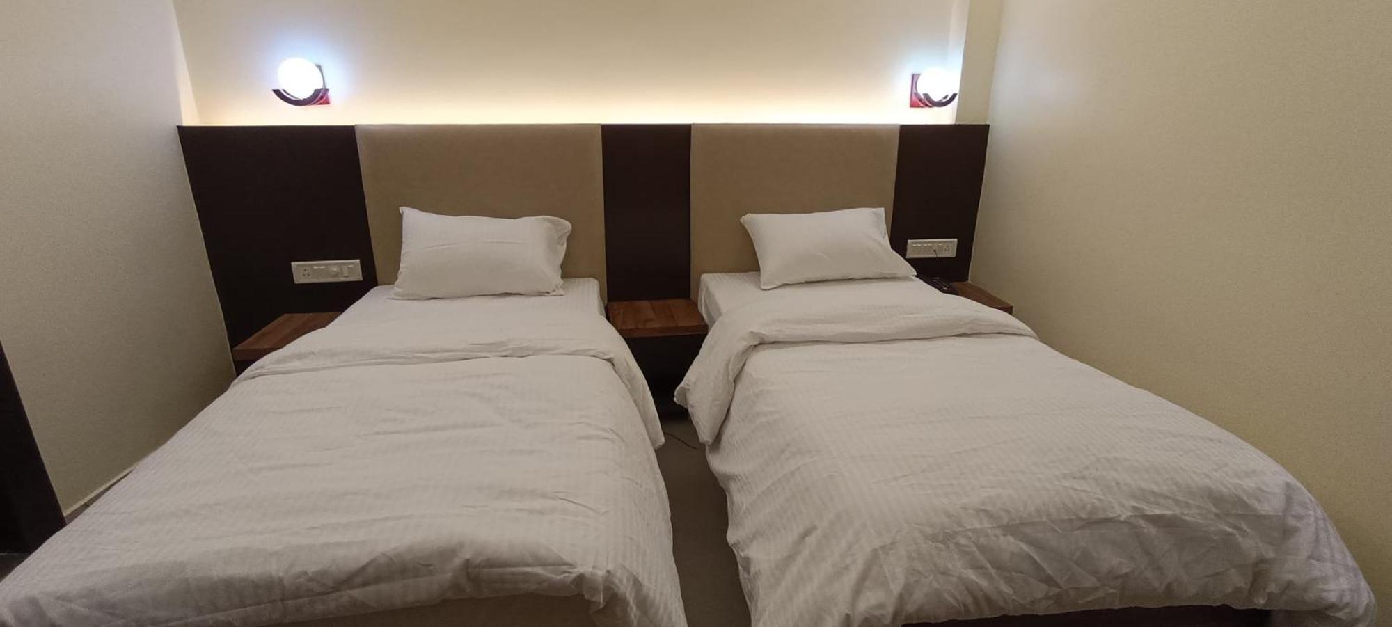 The Banaras Hotel Варанаси Экстерьер фото